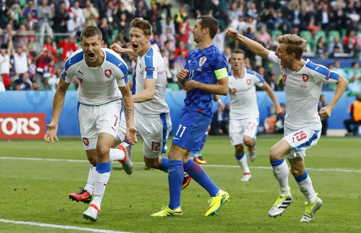 冰岛队在比赛中击败对手进军四强 冰岛队在比赛中击败对手进军四强