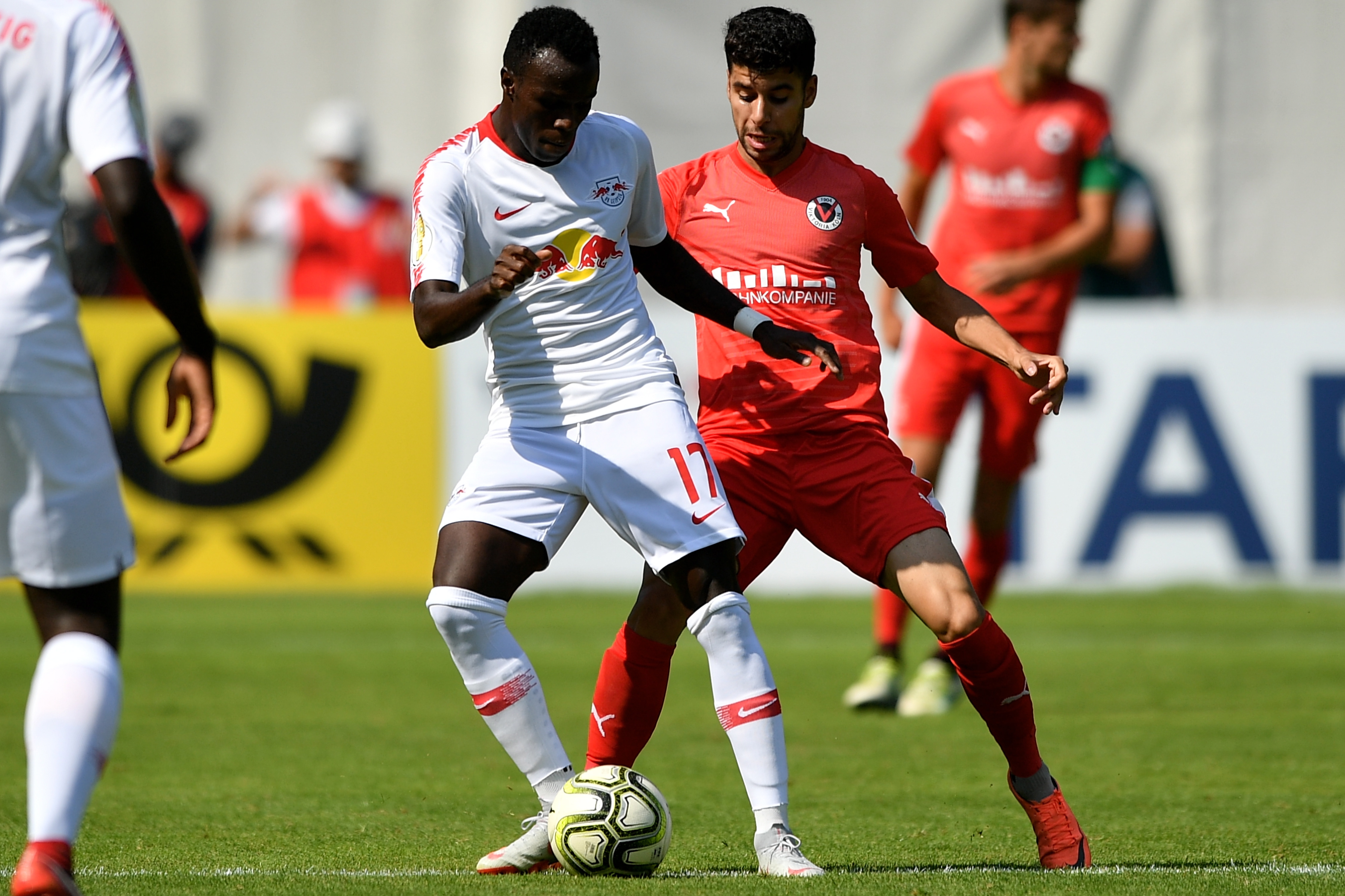 熊猫体育下载-关于莱比锡锐意追赶，科隆迎战变革时刻的信息