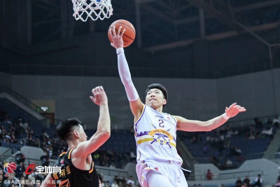 熊猫直播平台-江苏肯帝亚迎战青岛双星，实力对决谁更胜一筹？