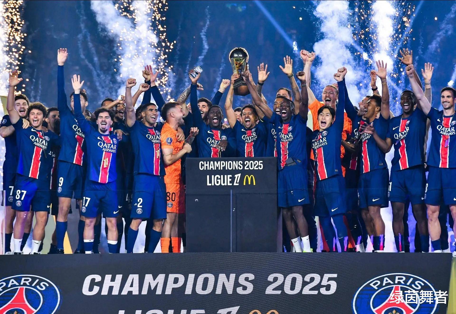 熊猫体育平台-来自欧洲豪强的激烈对决，赛场热血沸腾！