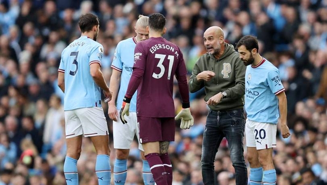 曼城战平莱斯特城，遭遇不胜