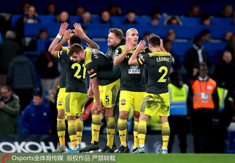 南安普顿客场逆转，惊险保级成功