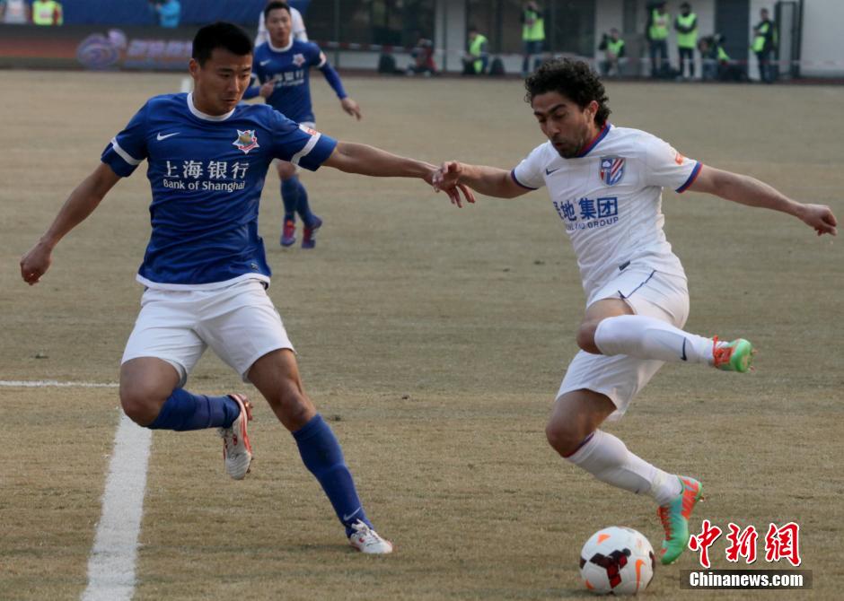 熊猫直播-绿地申花客场不敌上海申鑫，遭受失利