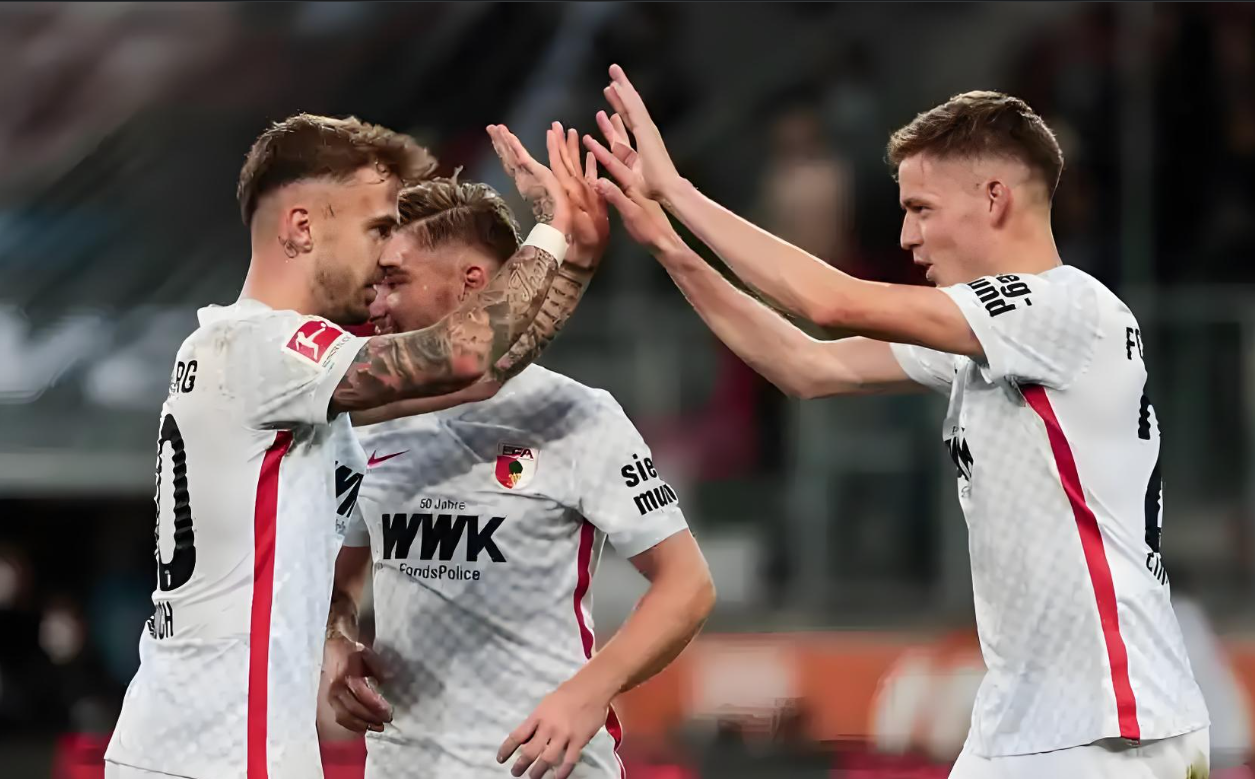 那不勒斯对阵拜仁，一场硬仗即将爆发的简单介绍