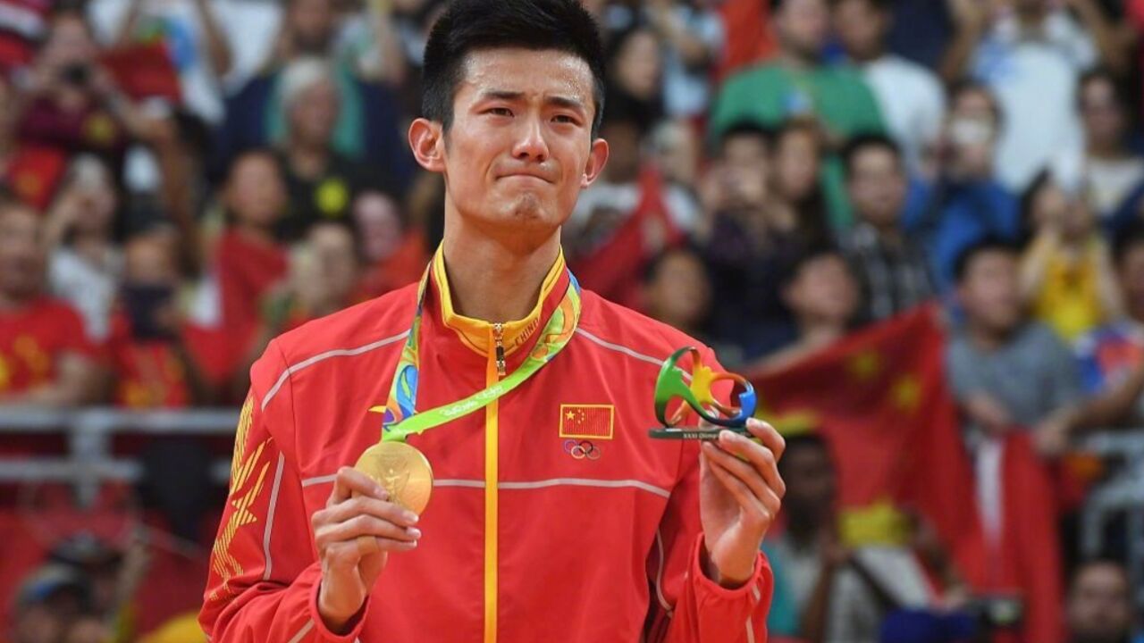 中国羽毛球队爆冷韩国羽毛球队，谌龙绝境逆转