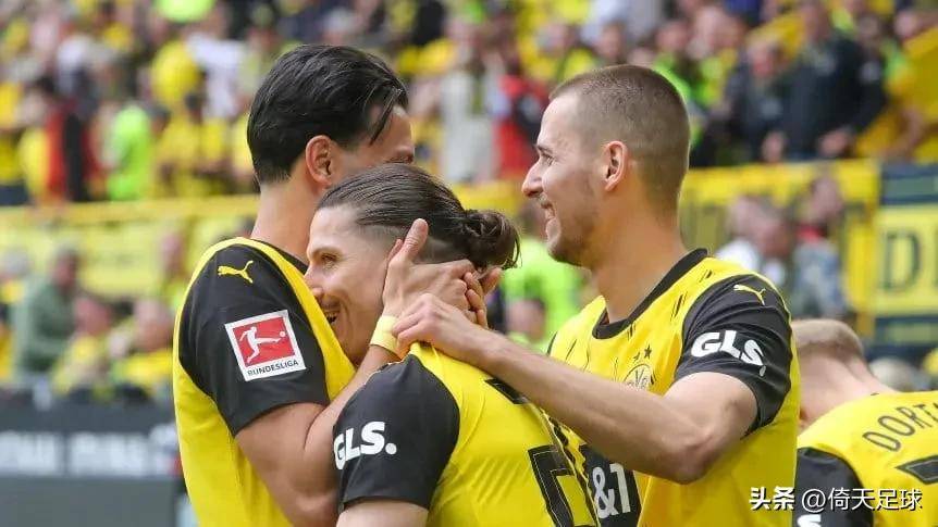 关于多特蒙德球员全队出击，实力碾压对手夺得胜利的信息